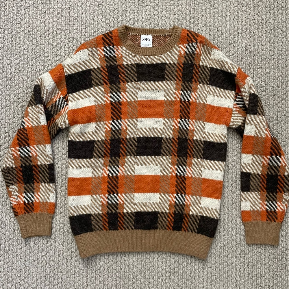 Men’s Zara knit sweater